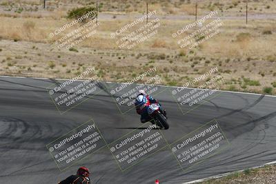 media/Apr-20-2025-AHRMA (Sun) [[393a79c373]]/Race/Group 10/Turn 4b/